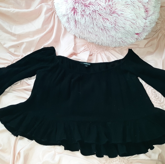 Ambiance Tops - Ambiance- Off the shoulder crop top